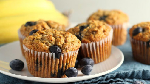 Cremig, warme und saftige Blaubeeren Bananen Muffins. Wir sind hin und weg!