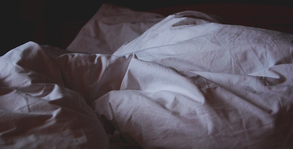 Was Passiert Wenn Man Den Ganzen Tag Im Bett Liegt Von wegen Winterschlaf...Schläfst du in letzter Zeit schlecht? Keine