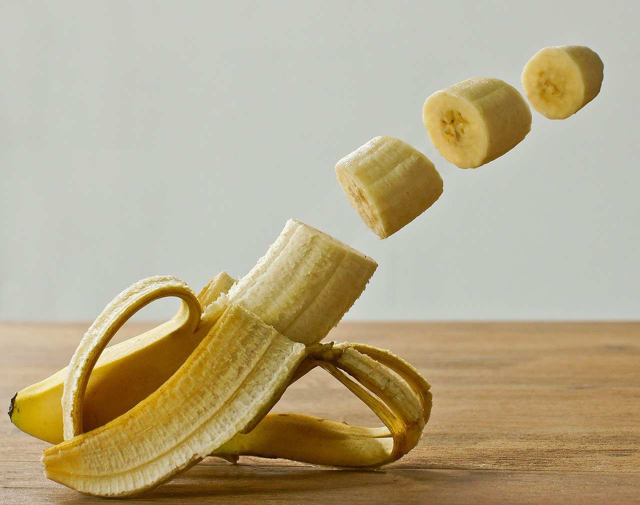 Diese 5 Dinge passieren, wenn du jeden Tag zwei Bananen isst.