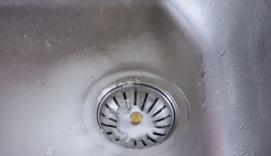 Abfluss chemische Reaktion