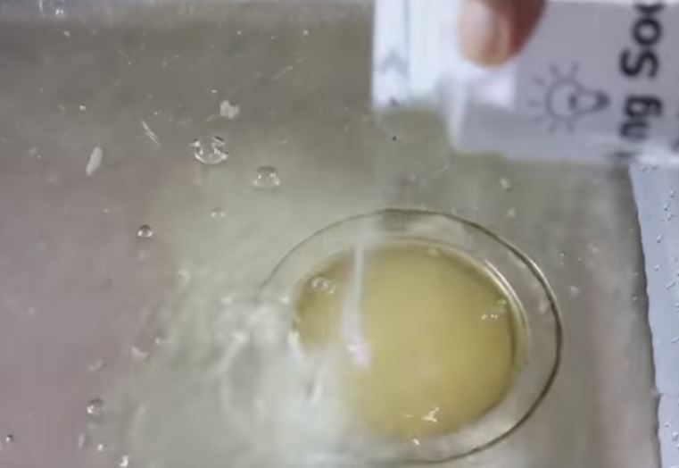 Abfluss chemische Reaktion